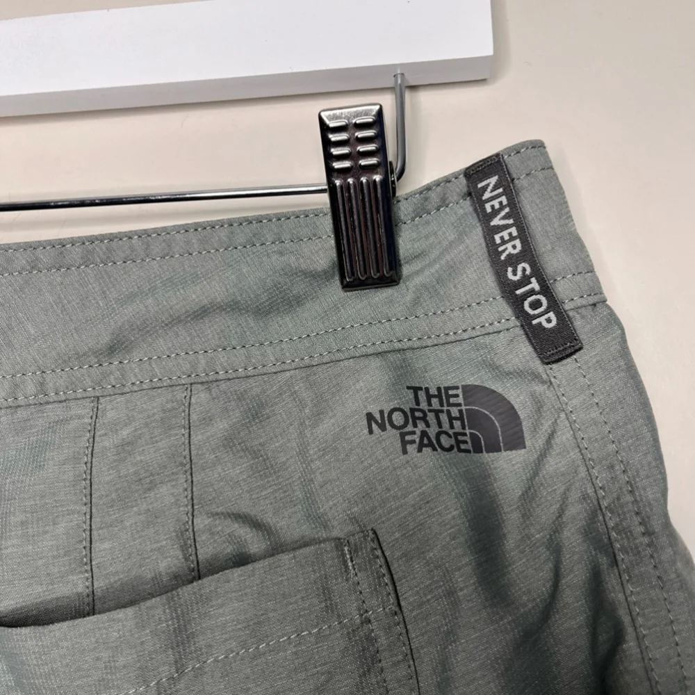 The North Face Women's Horizon 2.0 Shorts Size Small - Picture 6 of 11